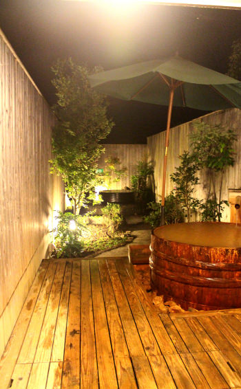 源泉掛流しの3種類のお風呂が楽しめる御池の湯 | 宮崎の家族風呂